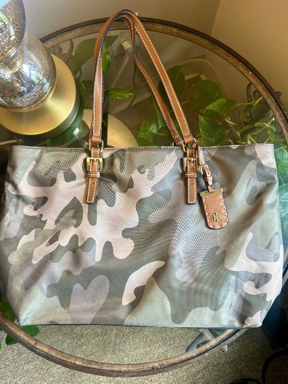 Tommy Hilfiger Gray Camouflage Tote Bag Zip Double Handles Brown Straps Pouch
